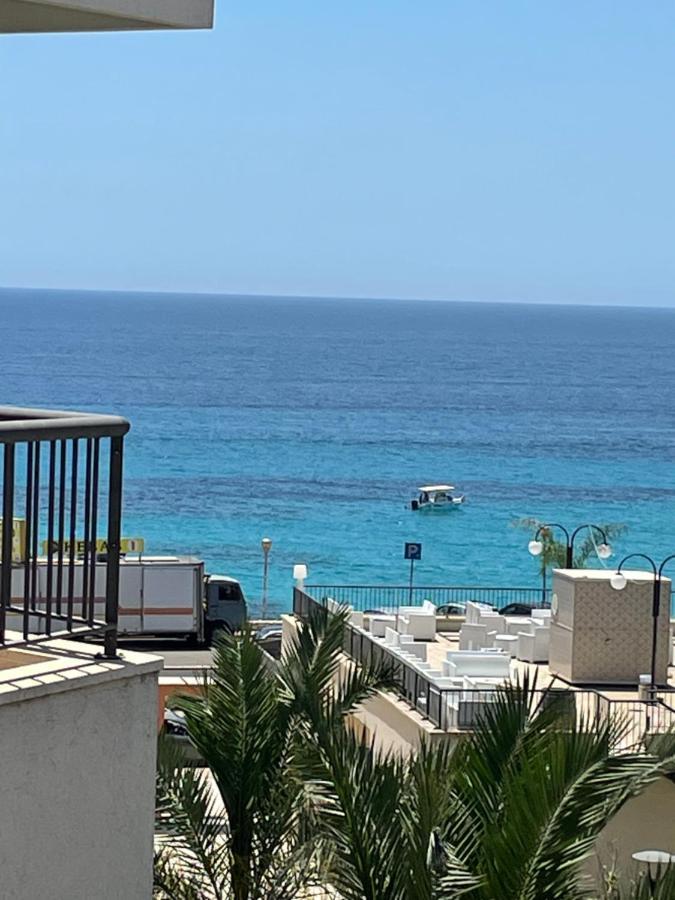 Appartamento Vista Mare Da Mary Gallipoli Eksteriør billede